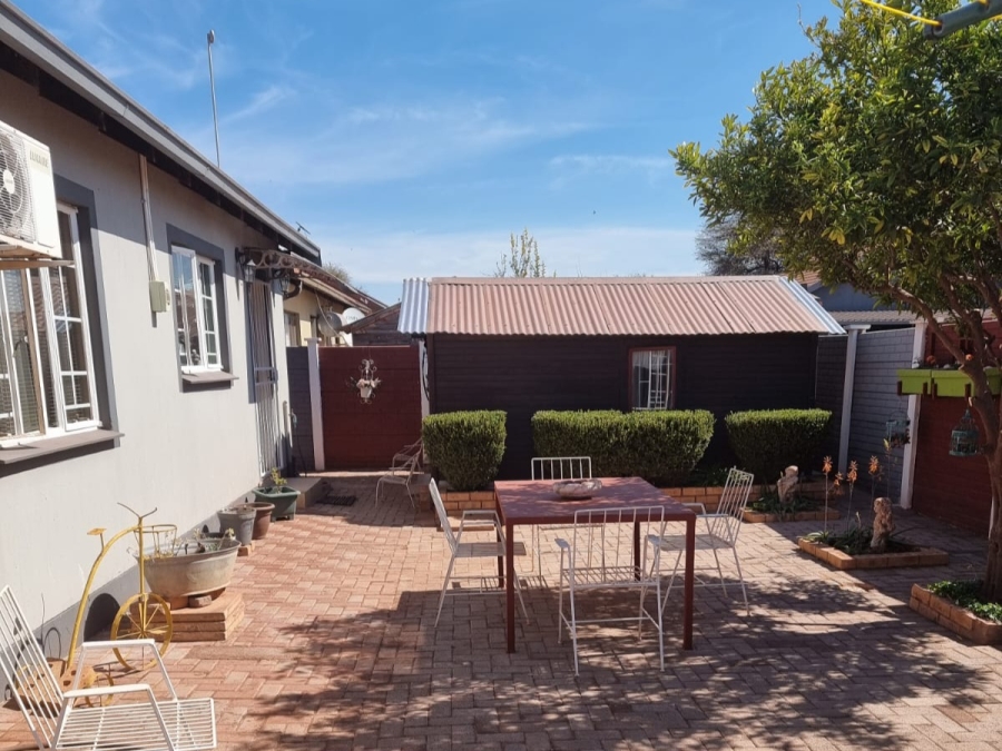 3 Bedroom Property for Sale in Kathu Northern Cape